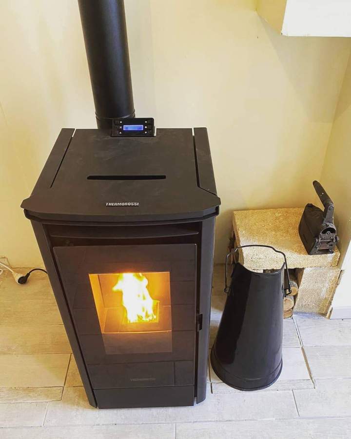 Installation de poêles à bois et à granulés Les Essarts-le-Roi